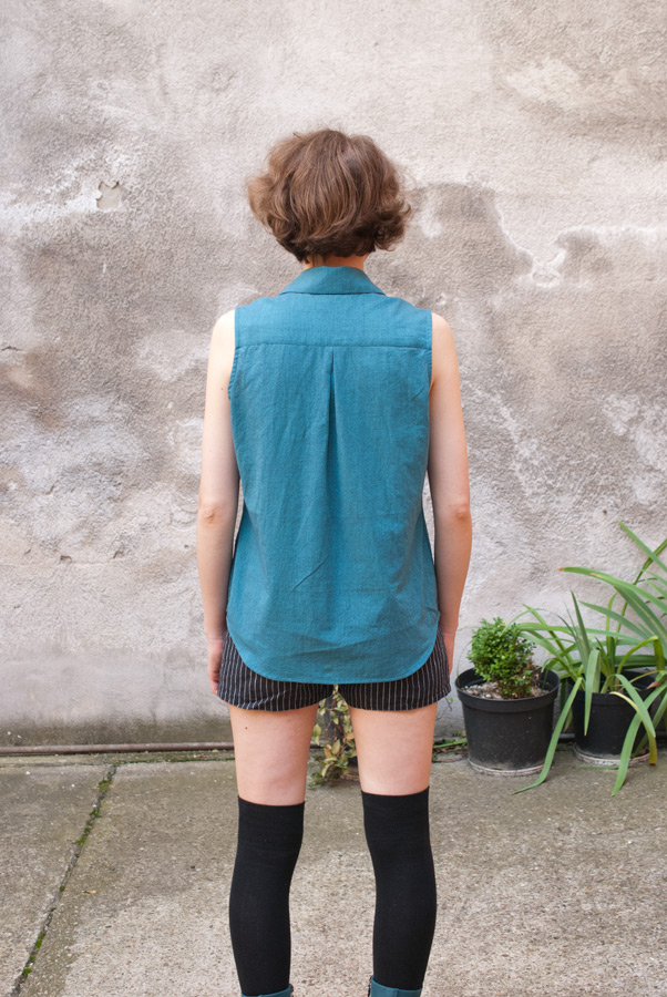 Teal Sleeveless Grainline Studio Archer Shirt: Back